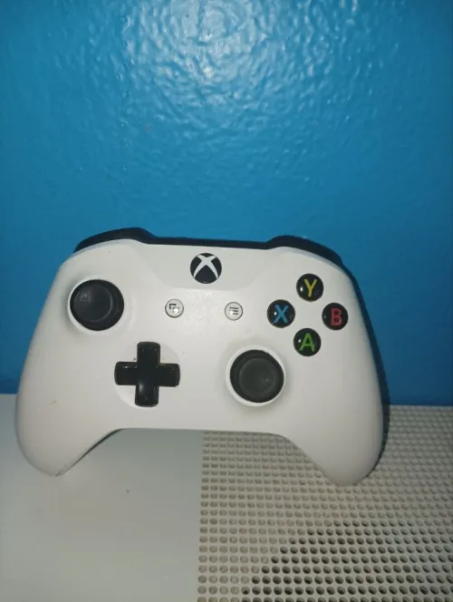 Xbox One S 365GB état 10/10
