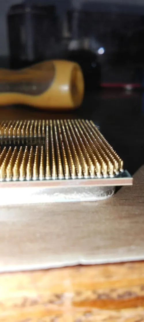 AMD Ryzen 5 PRO 2400GE with AirFlow  * Price: 12,000 DZD (Used)