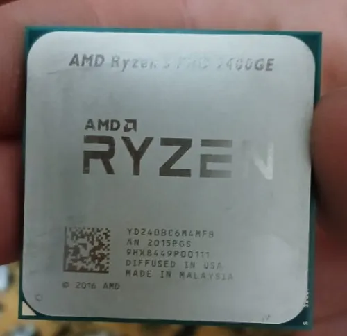 AMD Ryzen 5 PRO 2400GE with AirFlow  * Price: 12,000 DZD (Used)