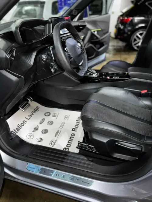 Volkswagen Golf 8 2025 R Black Edition 