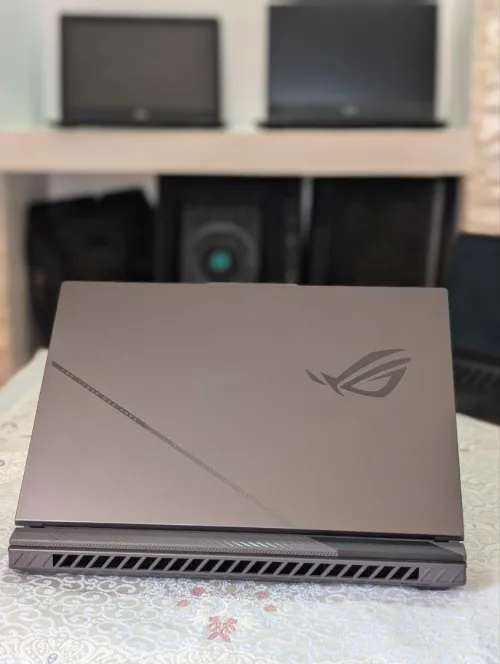 PC Gamer ROG Strix G16| R9 8940HX | RTX 5070 | Neuf Caba USA + Refroidisseur Haut de Gamme