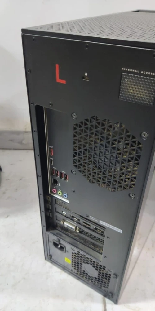 PC Gamer Ryzen 7 3700x8-core / RAM 16Go / SSD 256Go hdd 1T/ RTX 2070 8Go