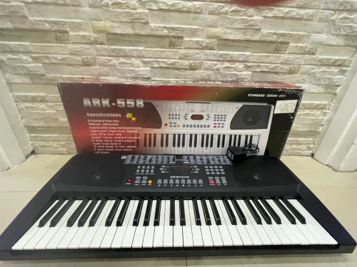 Ark-558 pianoElectric organ