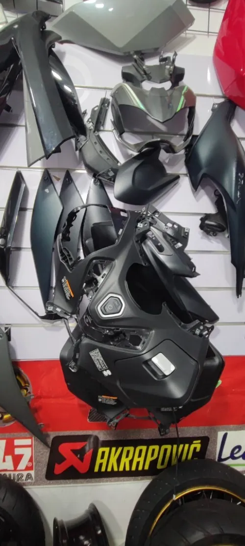 Yamaha kawasaki suzuki bmw
