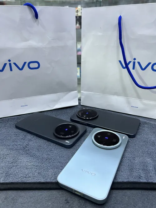 Vivo X200 x300