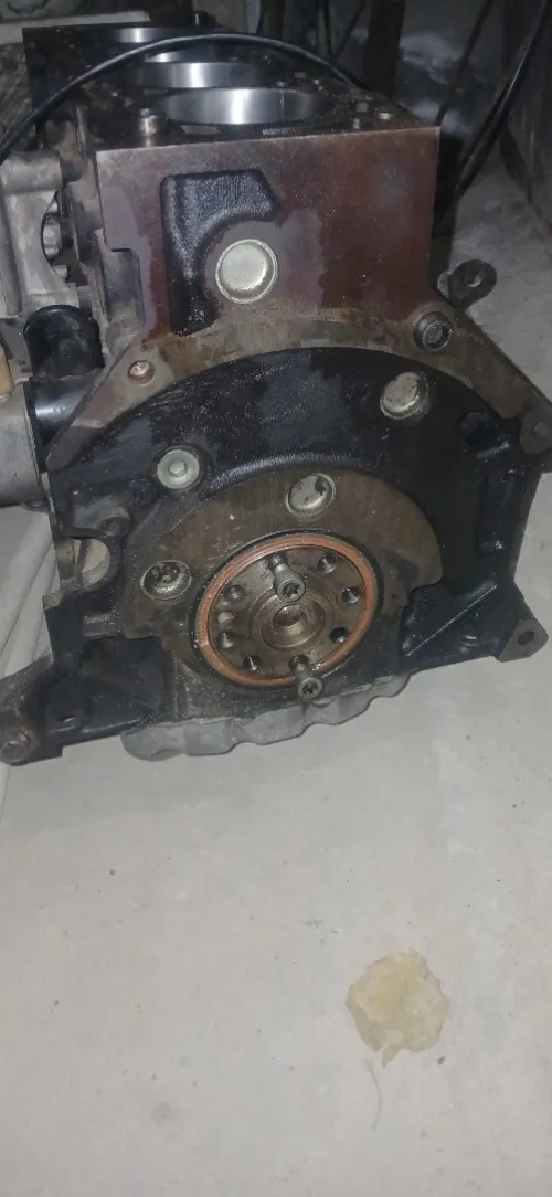 DEMI  MOTEUR