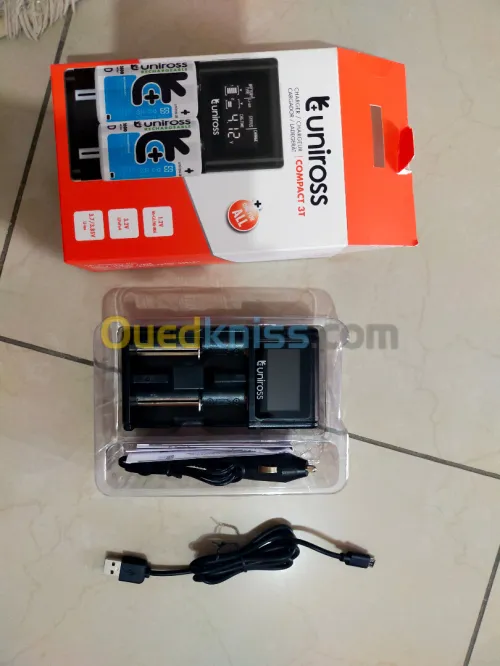Vente chargeur uniross avec afficheur neuf