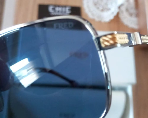 Lunette de soleil fred originale