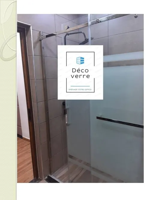 CABINE DE DOUCHE