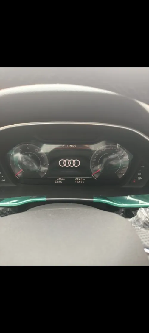Audi Q3 2024 Sline