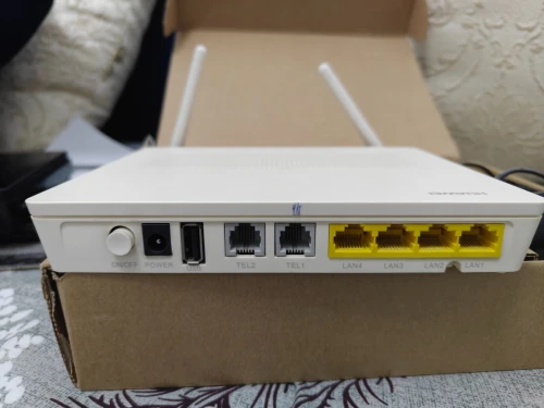 Modem Huawei finbre avec routeur D-LinK DAP-1360