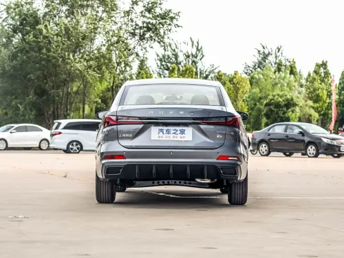 ROEWE 5  by MG 2026 