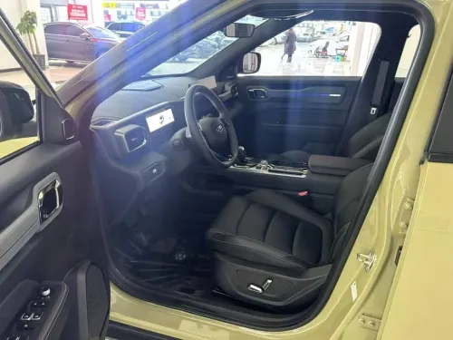 Geely COWBOY 2025 181ch ,DCTشاملة كل المصاريف