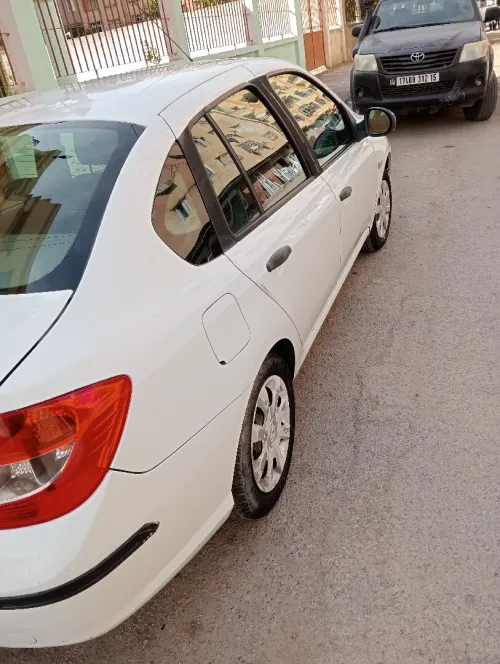 Renault Symbol 2011 