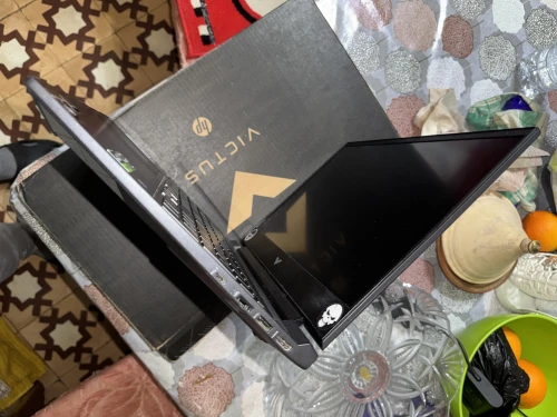 HP VICTUS 15 GAMING RAYZEN 5 7535HS RTX 2050 10/10