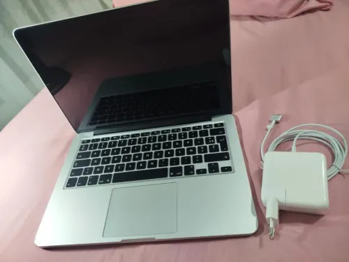 MacBook Pro (Retina, 13-inch, Early 2015)