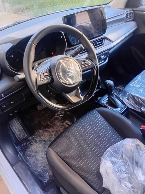 Suzuki Swift 2025 Monte carlo white