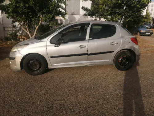 Peugeot 207 2008 207