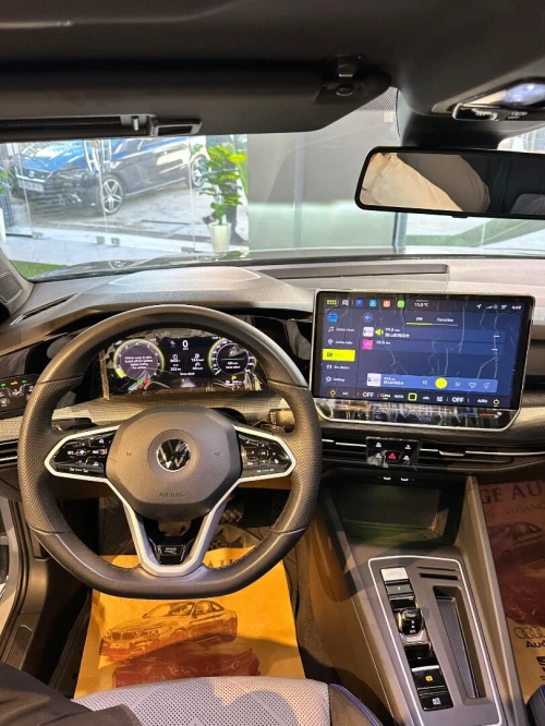 Volkswagen Golf 8.5 2025 
