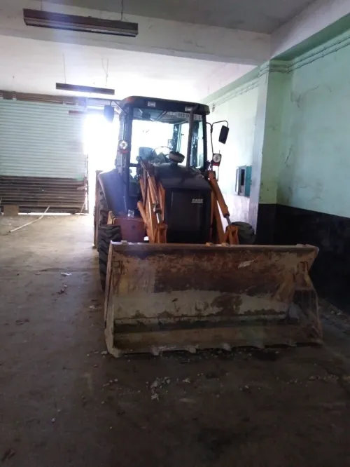 Case 580 super r 2009