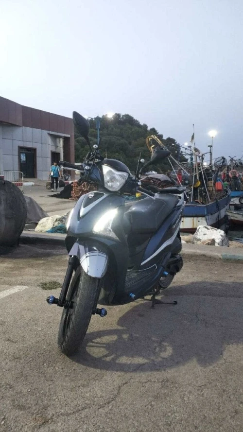 Moto sym St 2018