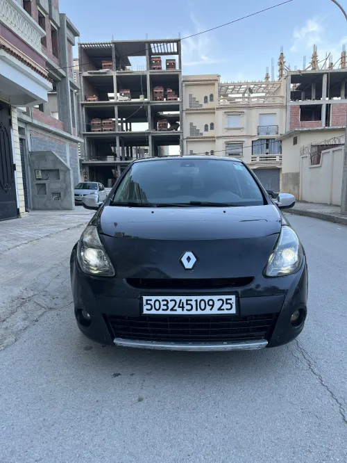 Renault Clio 3 2009 Night and day