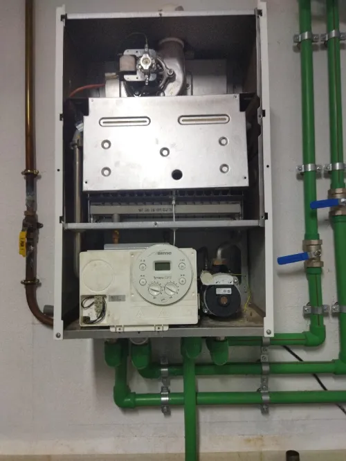 Reparation tou chauff bein et chauffage à Gaz et  cuisin et Machin à laver 