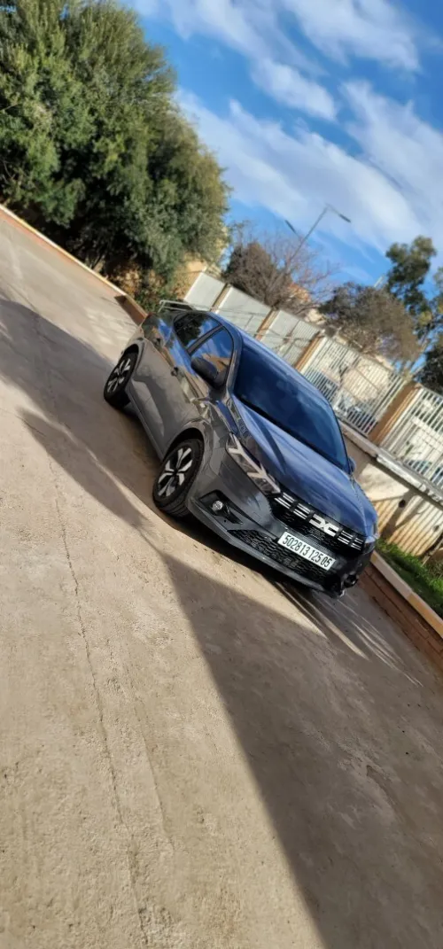 Dacia Logan 2025 Full option