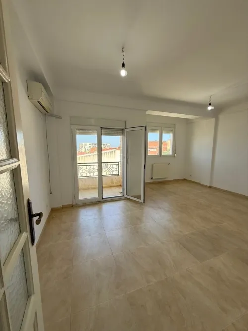 Location Appartement F4 Alger Dely brahim