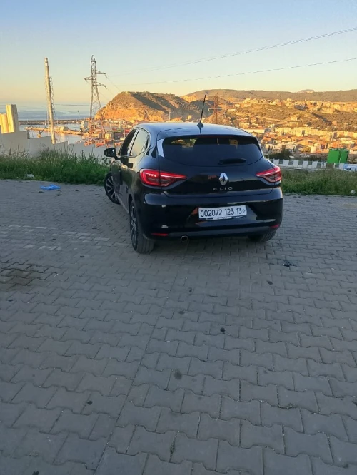 Renault Clio 5  2023 Evolution