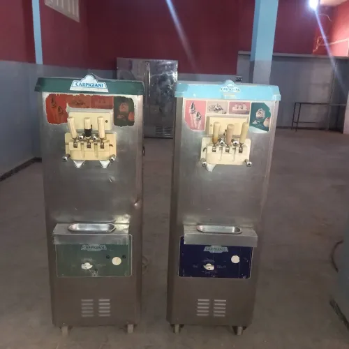 Machine a glace carpigiani