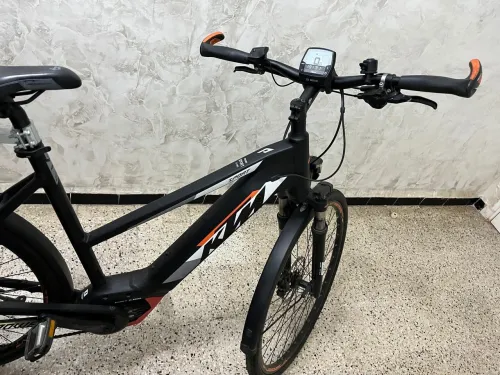 Vélos électriques et manuelles