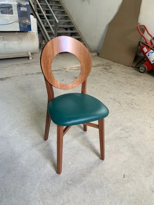 Chaise Bistrot Restaurant / Caféteria en HÊTRE