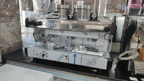 EQUIPMENT DE CAFETERIA