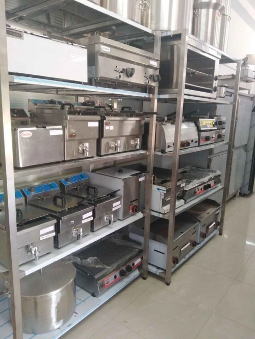 EQUIPEMENTS DE CUISINE PROFESSIONNEL ET COLLECTIVITES LOCALES