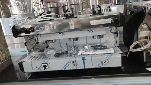 EQUIPMENT DE CAFETERIA