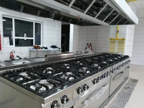 BATTERIE DE CUISINE PROFESSIONNELLE