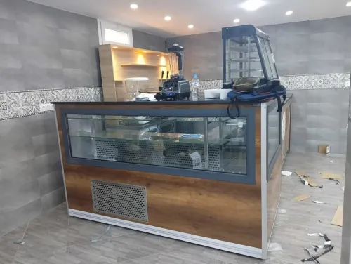 EQUIPMENT DE CAFETERIA