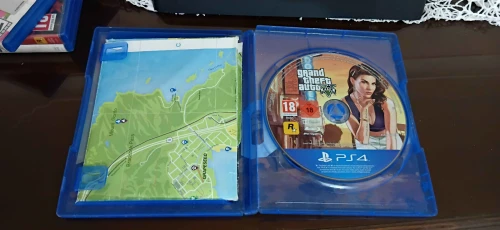 PS4 SLIM 500GB +4CD