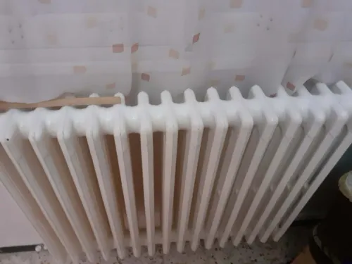 Chaudière (ferroli) 68 KW  معاها حوايجها كامل مزالت راكبة معاها 7 رادياتور سطيف وسط المدينة