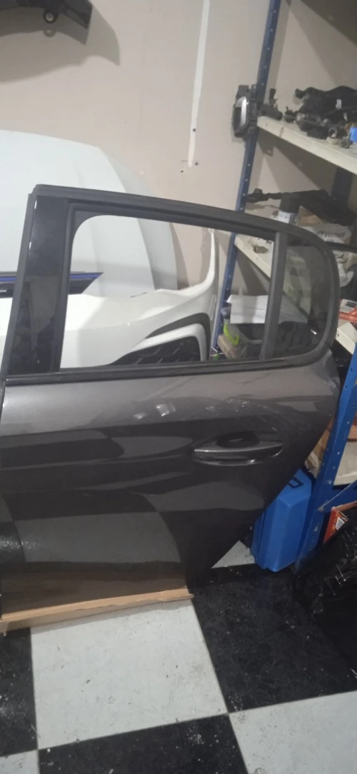 208 Clio 5 golf 8 
