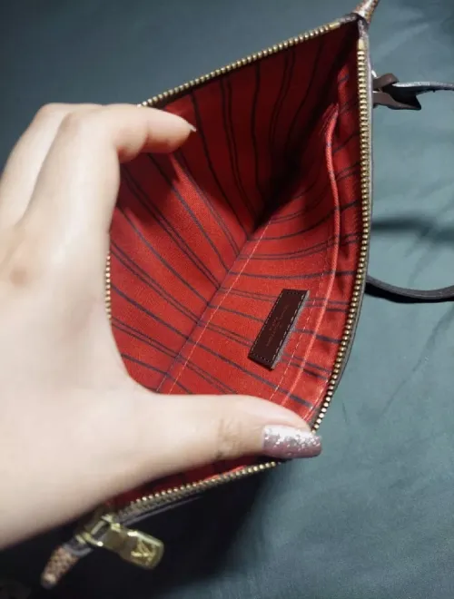 Pochette Louis vuitton en cuir pour femme