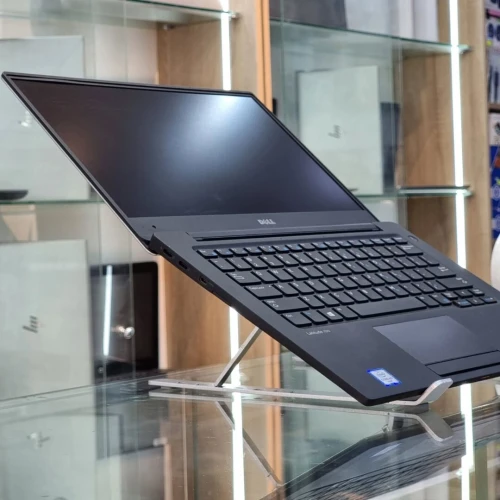 LATITUDE 7380 M5 6EME 8G 256SSD 13.3" FHD
