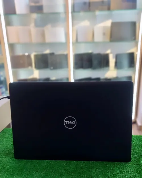 LATITUDE 3590 i5 8EME  8G 256SSD DOUBLE CRT GRAPHIQUE 15.6" FHD