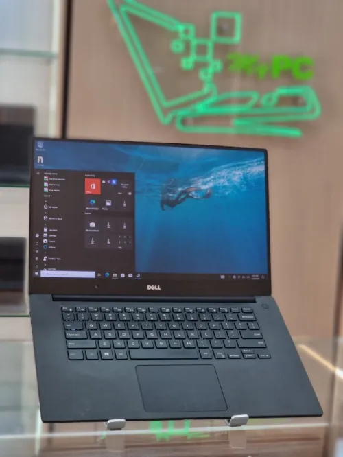 DELL XPS 15.6 4K GTX 1050 4GB I7-7000HQ
