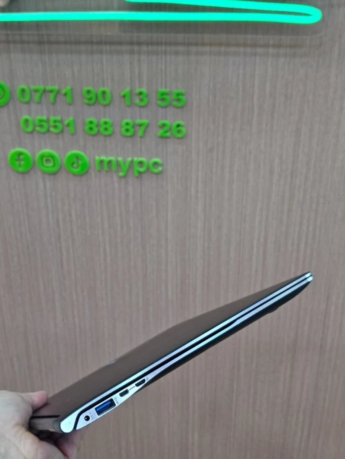 SAMSUNG 900X I5-3317U 4GB 12SSD 13.3