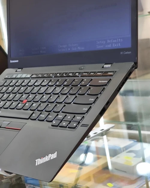 THINKPAD X1 CARBON I5 5EME 8G 256SSD 14" FHD