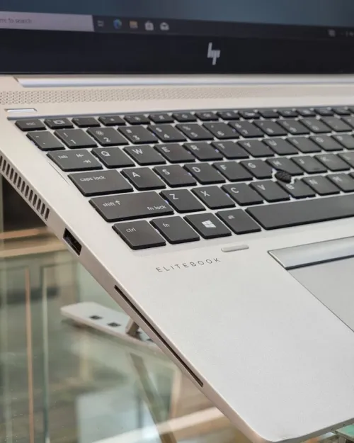 HP ELITEBOOK 850 G5 I7 8EME 8G 256SSD 15.6" FHD