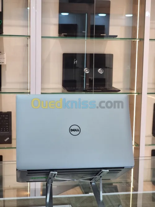 DELL XPS 15.6 4K GTX 1050 4GB I7-7000HQ