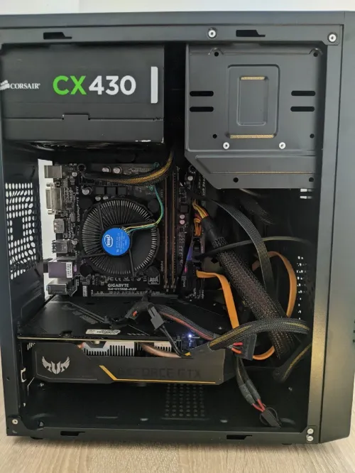 PC Gamer "Sleeper" - GTX 1650 Super / 16GB RAM / Corsair (Prix Choc)